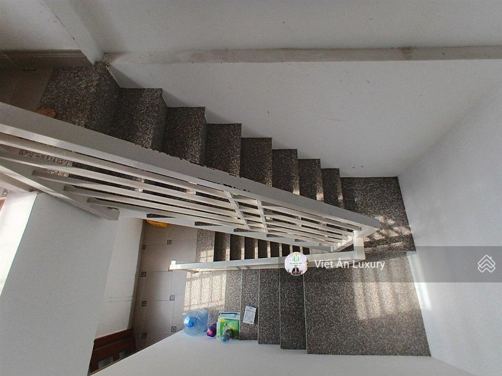 Bán nhà hxh nguyễn trãi quận 1  ô tô ngủ trong nhà  5 tầng  chỉ 30m ra mặt tiền  48m2  13.7 tỷ