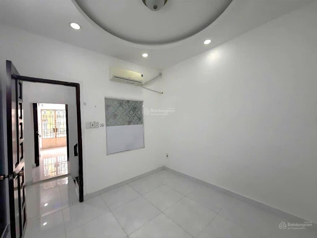 Bán nhà riêng tại hoàng hoa thám, 9,2 tỷ, 45m2, 4pn, 3wc, hàng hiếm, uy tín