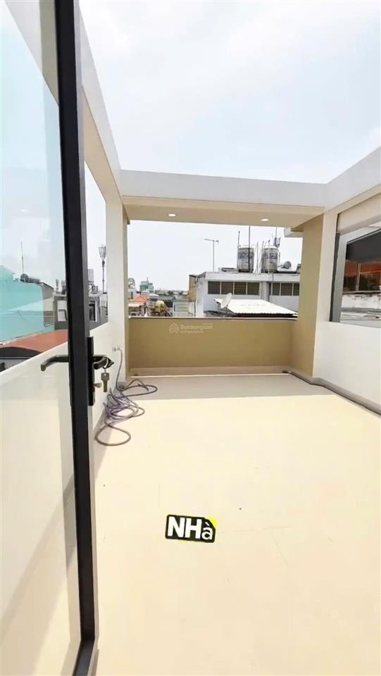 Bán nhà riêng huỳnh văn bánh, 9,3 tỷ, 55m2, 4pn, 4wc, giá siêu hời, nhà có hẻm sau