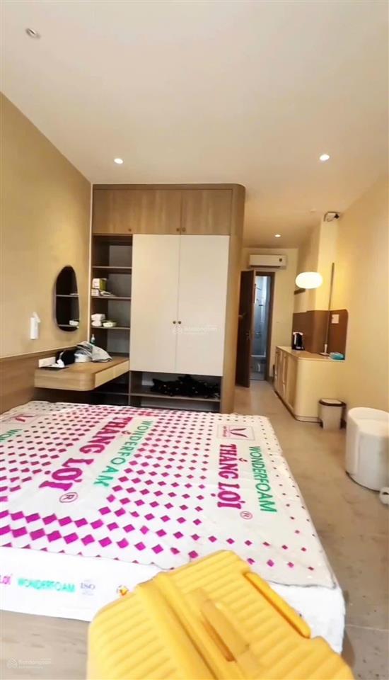 Bán nhà riêng huỳnh văn bánh, 9,3 tỷ, 55m2, 4pn, 4wc, giá siêu hời, nhà có hẻm sau