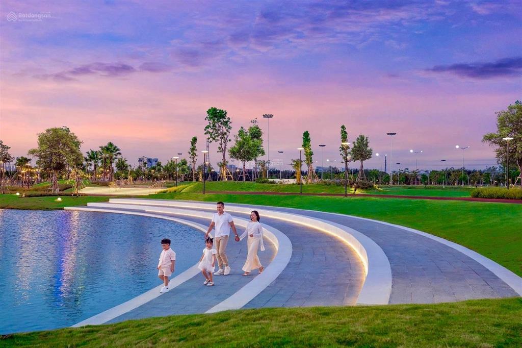 Resort tại gia! siêu phẩm 2pn trực diện kênh đào nhạc nước masteri park place, giá chỉ 9.99 tỷ