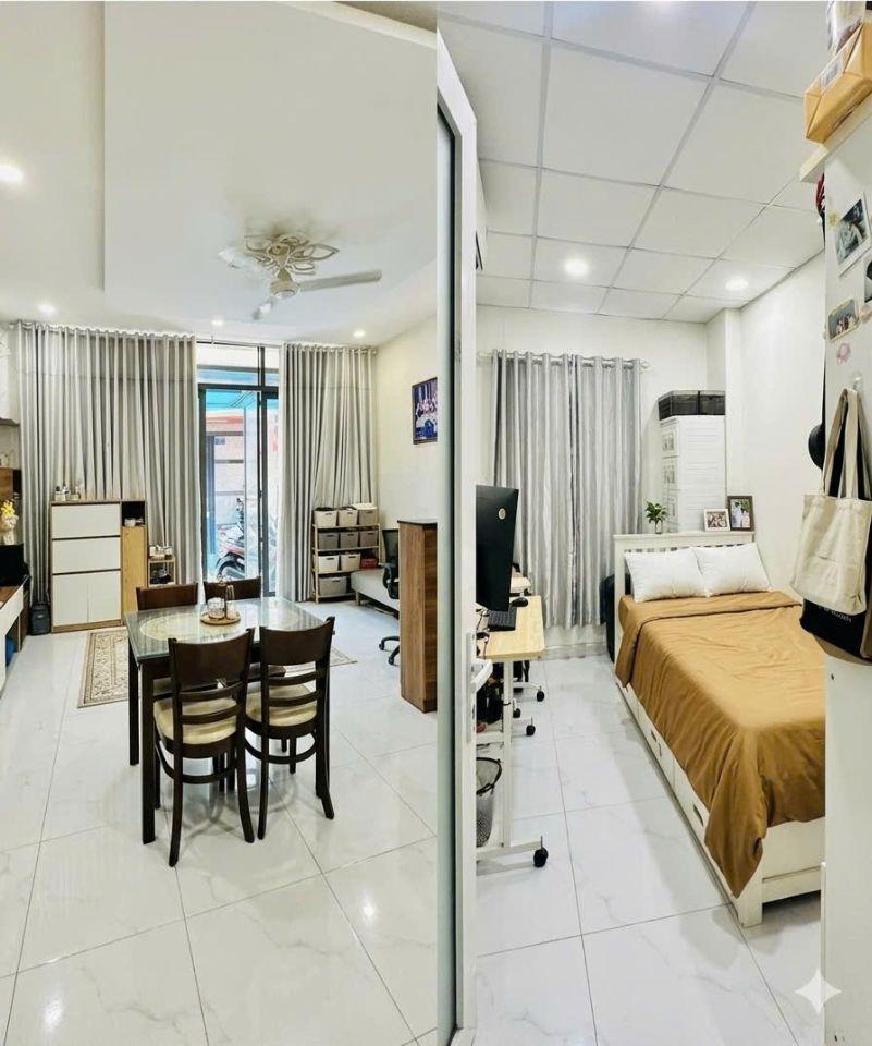 Nhà rộng 2 tầng ô tô đỗ cửa, Bình Long giao Tân Thắng, 4 tỷ