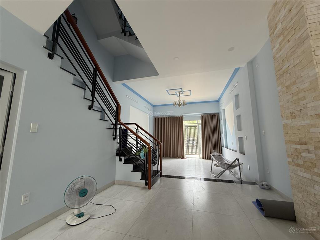 Bán gấp căn nhà tâm huyết 1t, 2lầu, 4pn, 4wc, 5x18m, 100% thổ cư, vào ở ngay cực đẹp