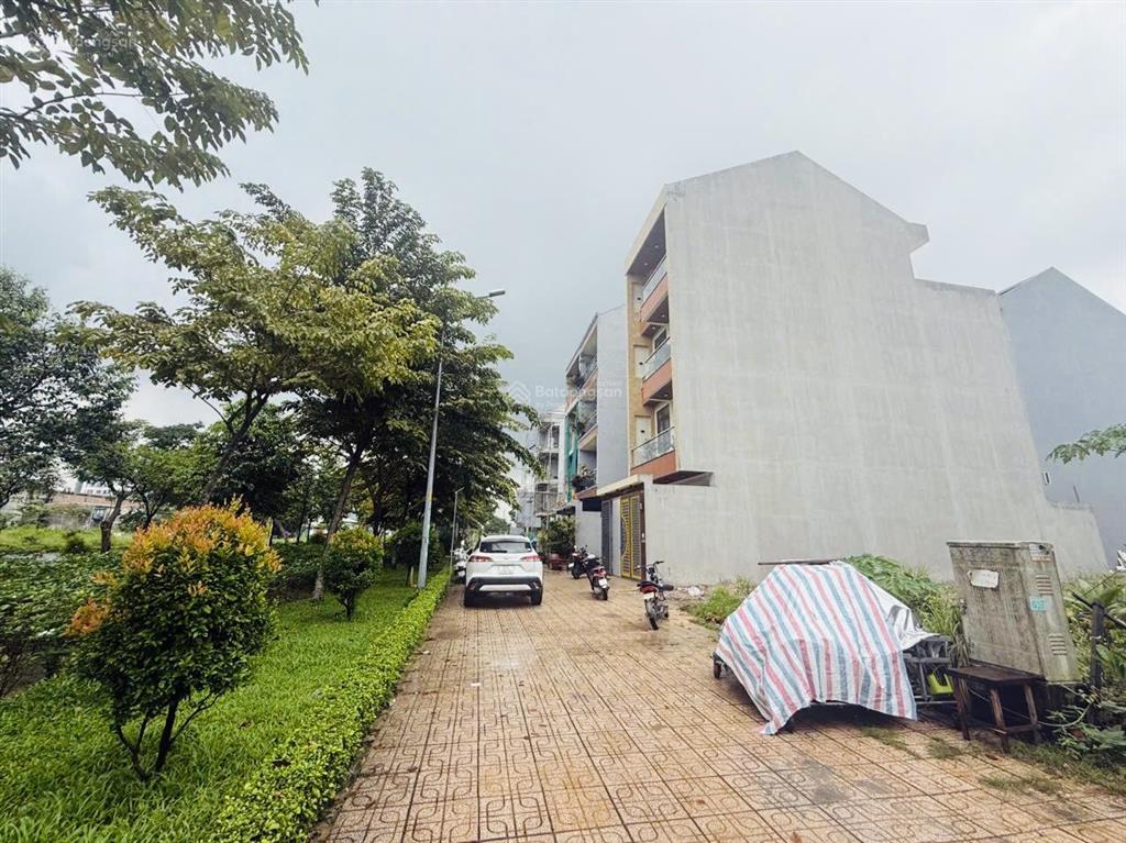 Bán đất khu tái định cư 6.8ha linh xuân, 5x18m, 90m2, đối diện công viên, giá tốt