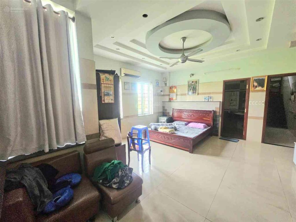 Bán nhà lô góc 2 mặt tiền kdc êm đềm, linh xuân, tp thủ đức. nhà 4 tầng btct kiên cố.