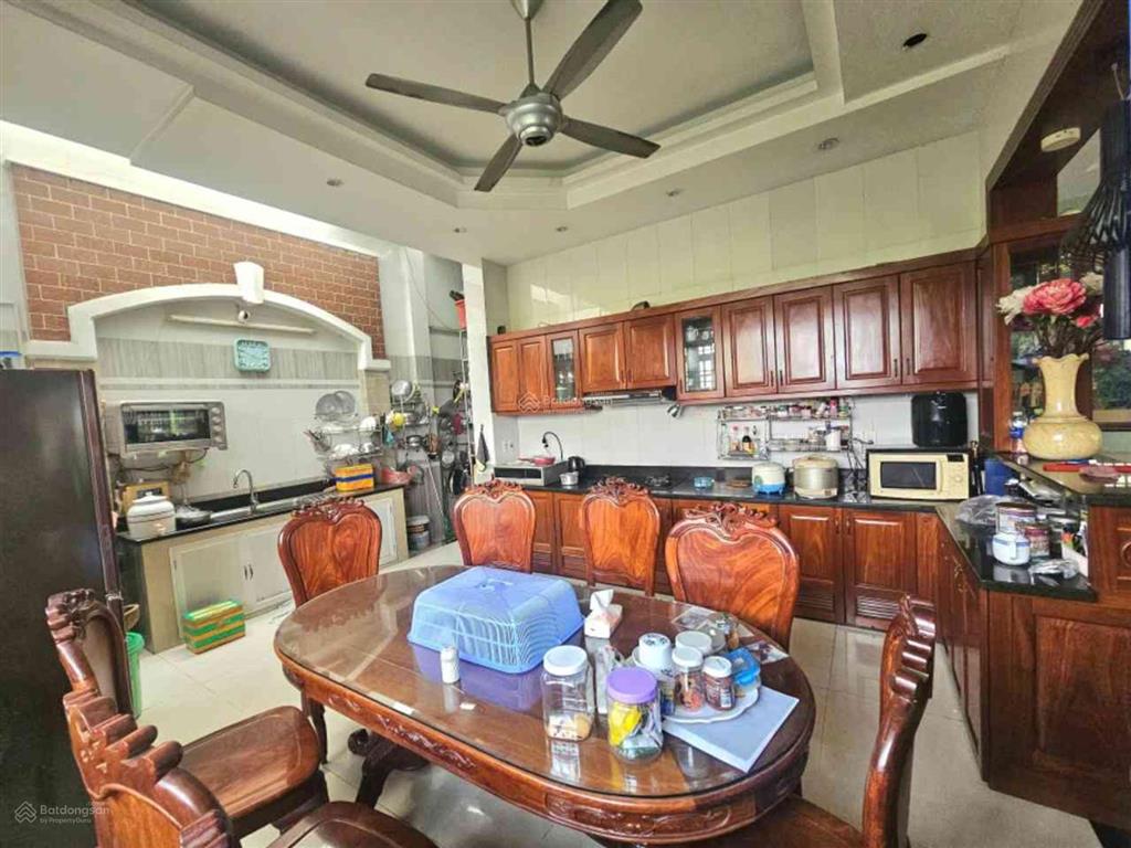 Bán nhà lô góc 2 mặt tiền kdc êm đềm, linh xuân, tp thủ đức. nhà 4 tầng btct kiên cố.