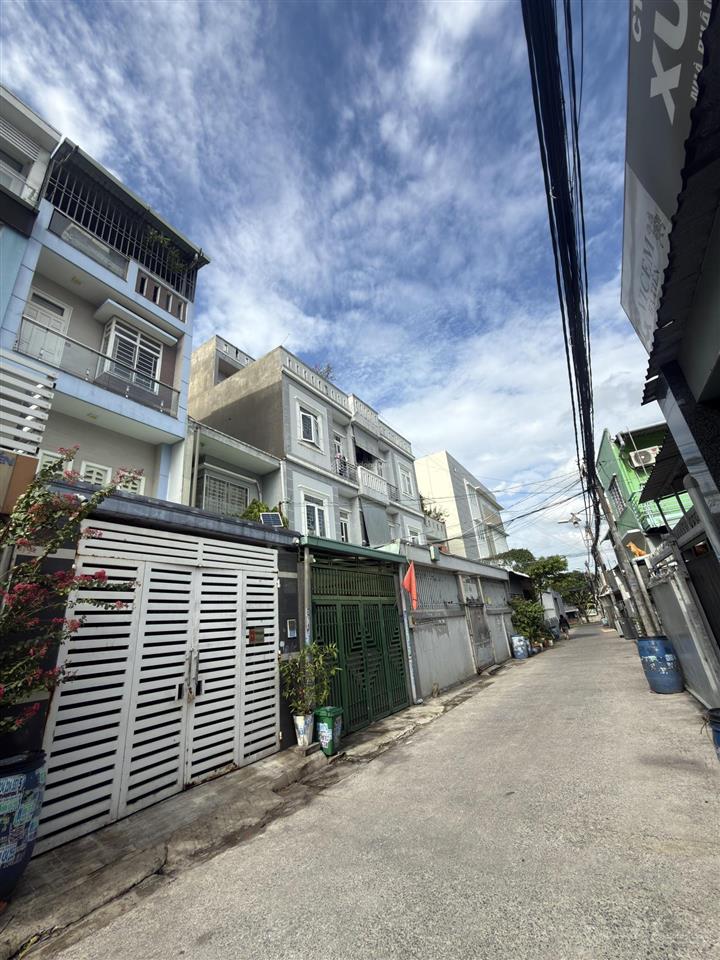 Nhà 4 tầng linh xuân | 4pn| 5wc| xe hơi ngủ trong nhà| đang cho thuê 15tr/tháng