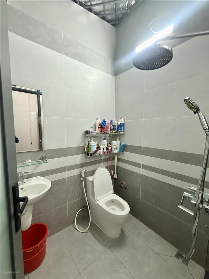 Bán gấp căn nhà tâm huyết 1t, 2l, 4pn, 3wc, 5x18m, 100% thổ cư, vào ở ngay cực đẹp
