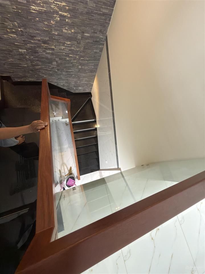 Bán gấp căn nhà tâm huyết 1t, 2l, 4pn, 3wc, 5x18m, 100% thổ cư, vào ở ngay cực đẹp