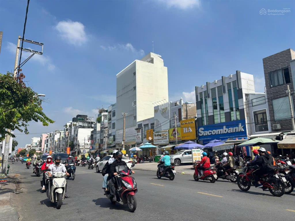 Chính chủ cần cho thuê tòa nhà mặt tiền cmt8, phường tân sơn nhất, tphcm, dt 11 x 9m, 7 tầng