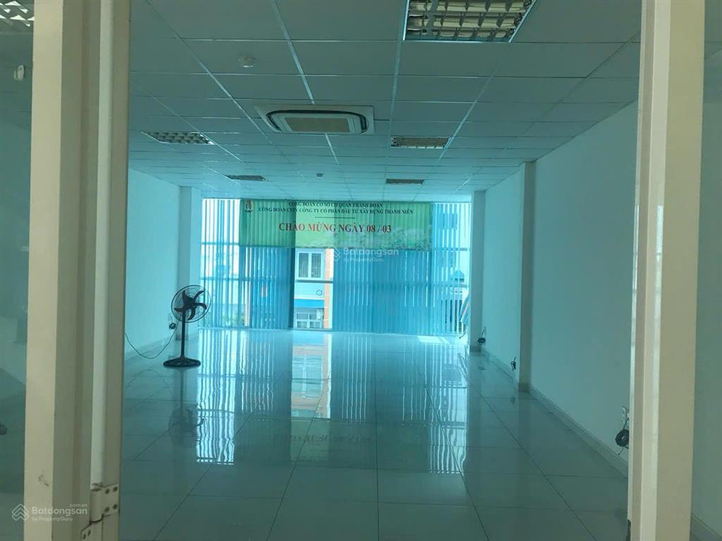 Cho thuê tòa nhà mặt tiền bạch đằng  khu sân bay  giá 80tr/tháng  hầm  6 tầng