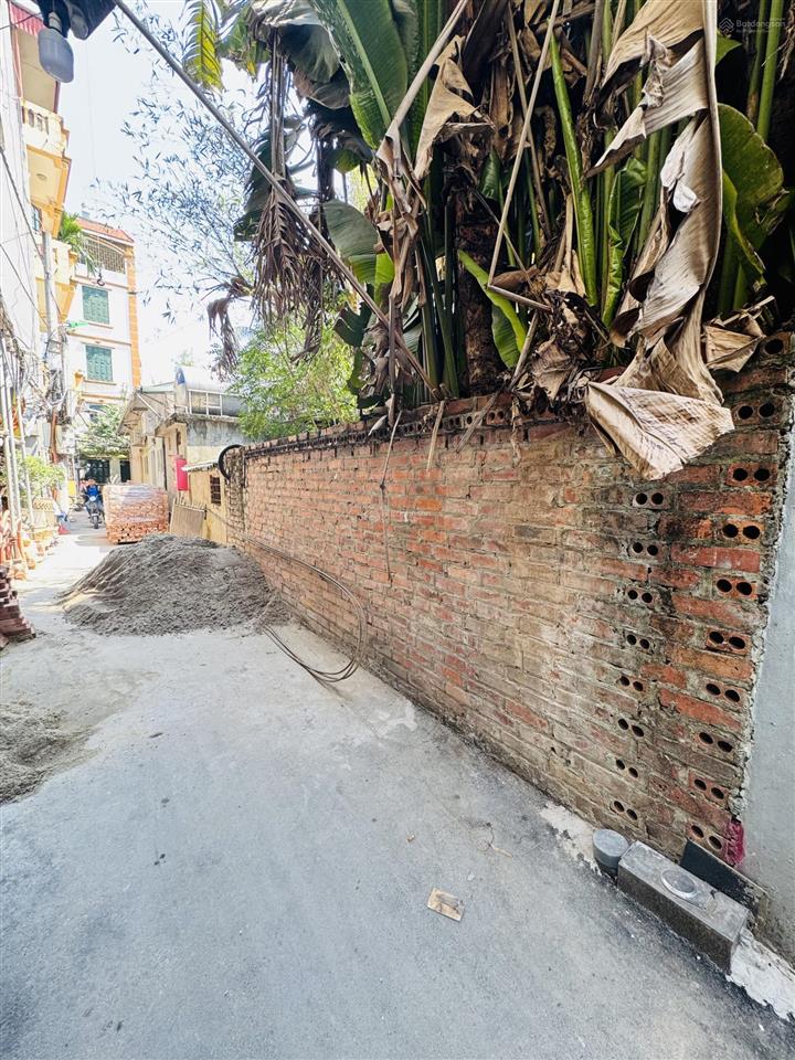Bán đất 50m2 đường đại mỗ gần ubnd phường tây mỗ ngõ thông 30m ra đường ô tô tránh nhau