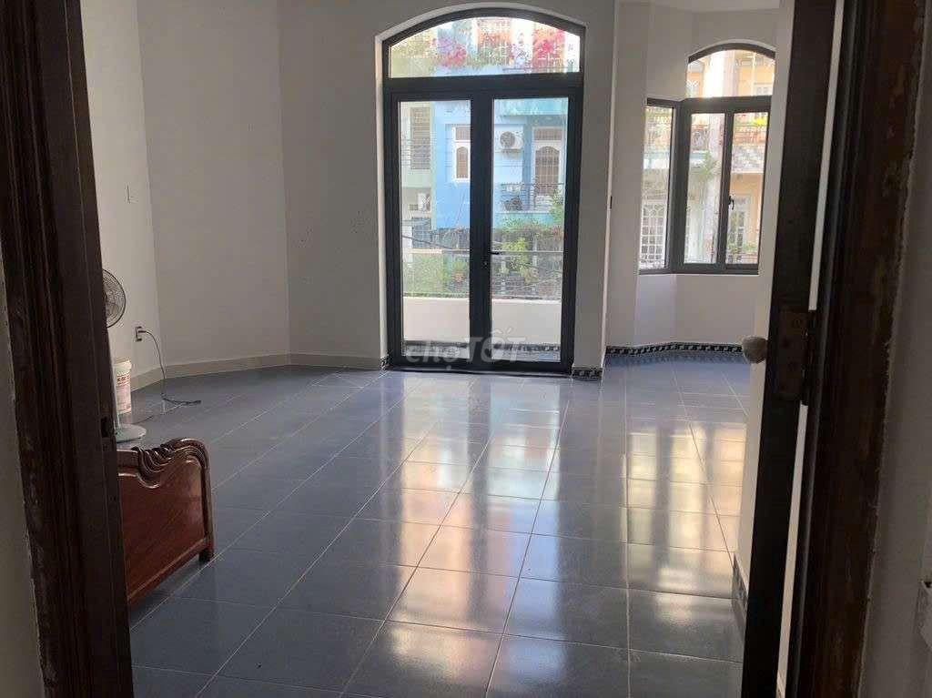 Cho Thuê Tòa Nhà Đường Nguyễn Oanh 