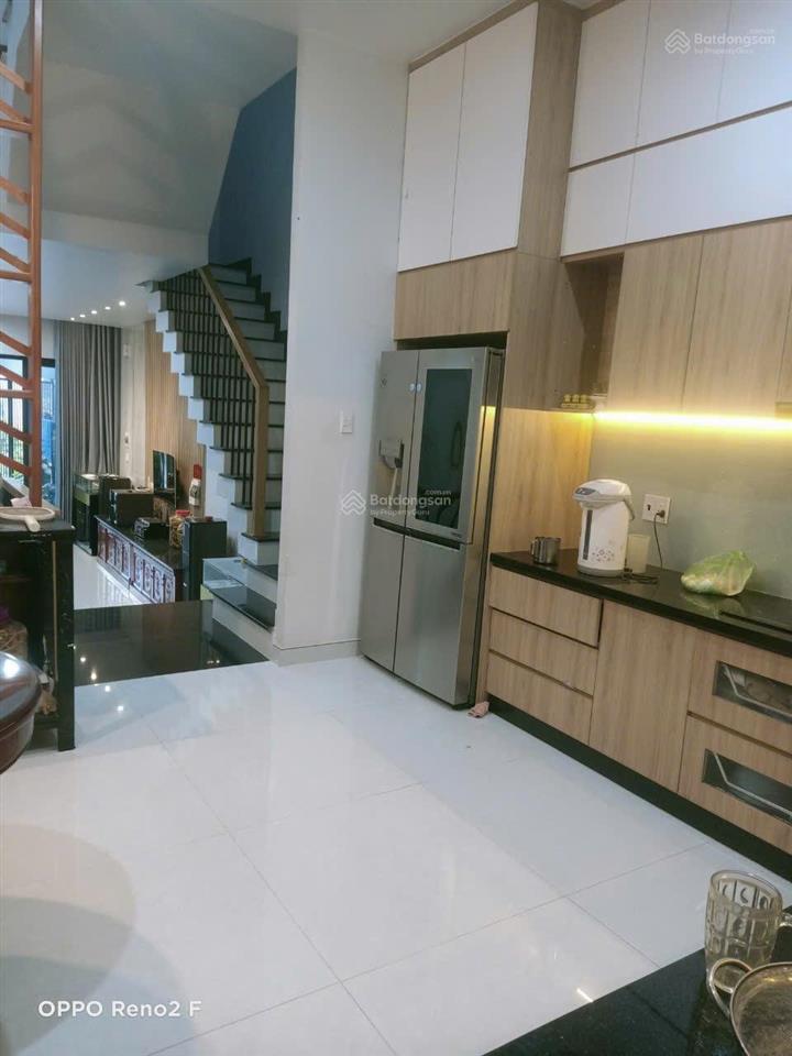 Cho thuê nhà 1 trệt 2 lầu mới xây full nội thất giá 12tr / tg đường phạm hồng, phường tân phước.