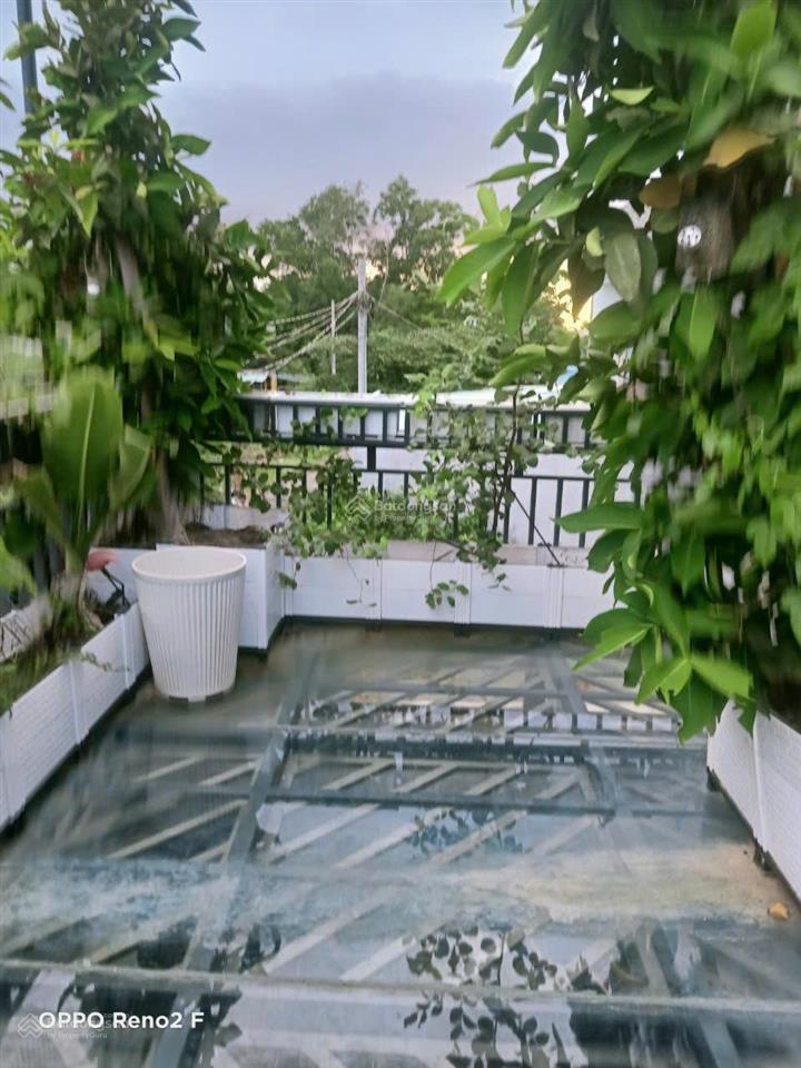 Cho thuê nhà 1 trệt 2 lầu mới xây full nội thất giá 12tr / tg đường phạm hồng, phường tân phước.