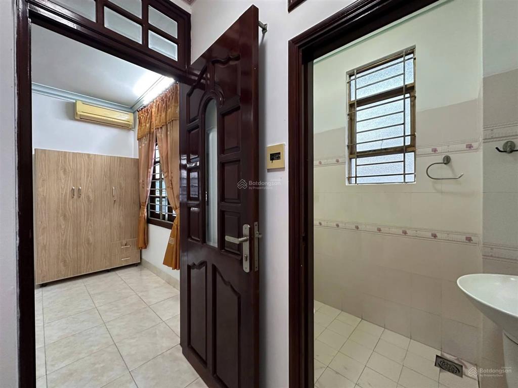 Cho thuê nhà nguyên căn 3 tầng khu bàn cờ, hẻm ô tô cao bá quát nha trang (petfriendly)