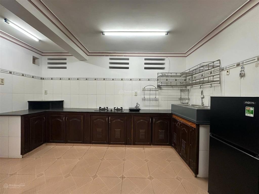 Cho thuê nhà nguyên căn 3 tầng khu bàn cờ, hẻm ô tô cao bá quát nha trang (petfriendly)
