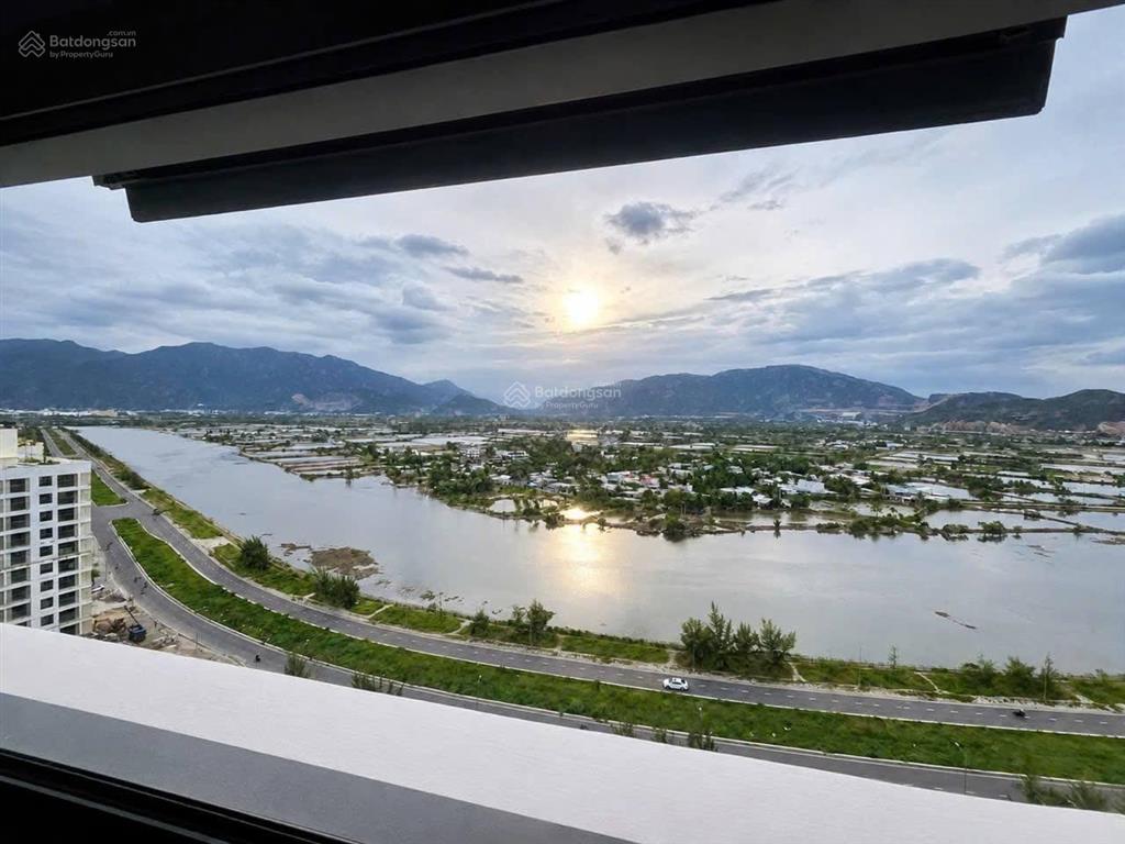 Giá tốt  cho thuê căn hộ ssh07 hà quang 1 nha trang 57m 2pn view sông trung tâm thành phố