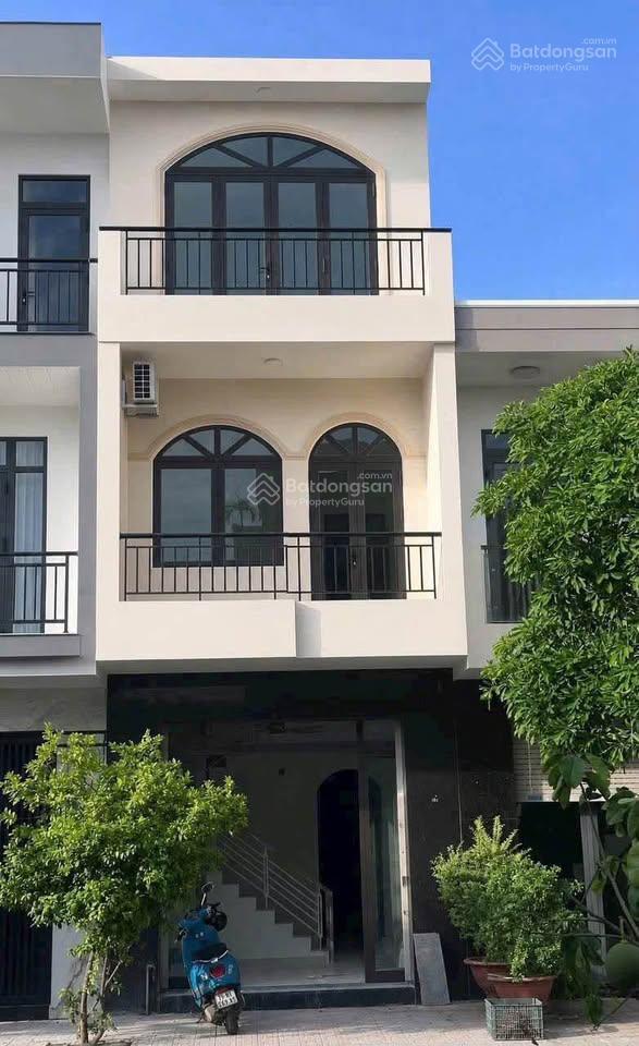 Cho thuê nhà mặt tiền hà quang 2 nha trang 56m² 3 tầng 20tr/tháng đường 12m ô tô tránh