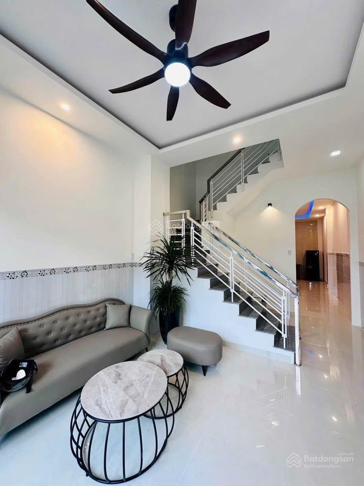 Cho thuê nhà mặt tiền hà quang 2 nha trang 56m² 3 tầng 20tr/tháng đường 12m ô tô tránh