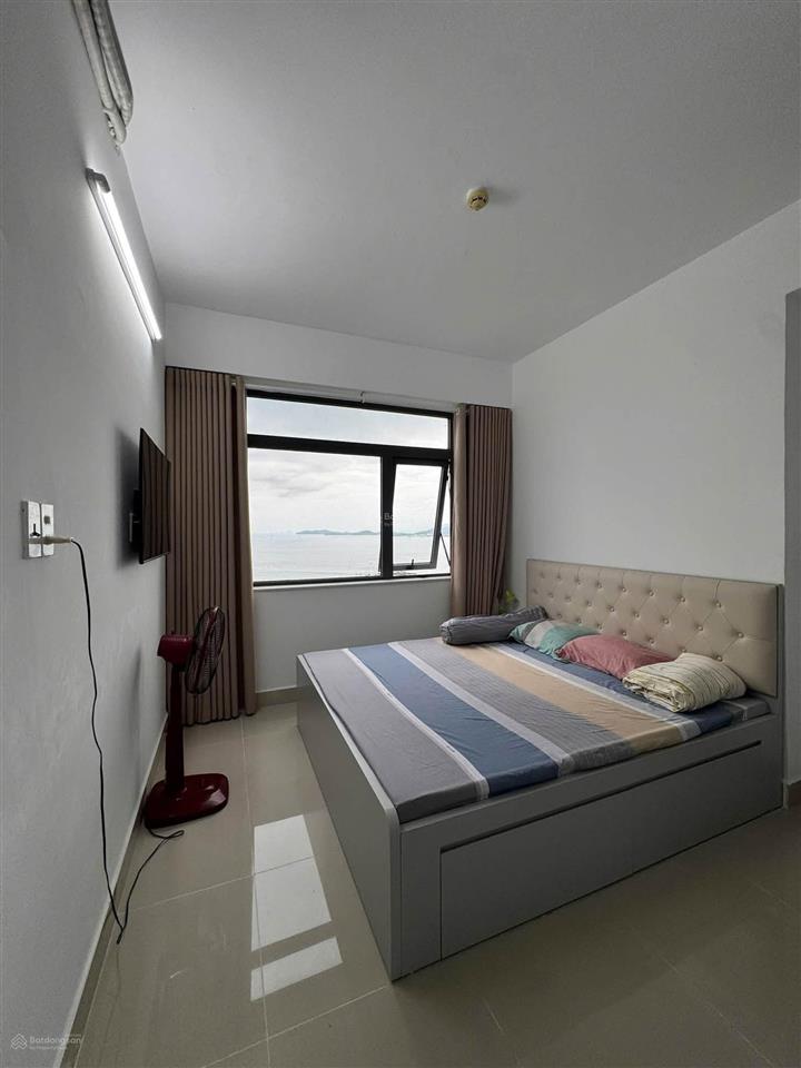 Giá tốt  cho thuê căn hộ napoleon view trực biển nha trang 3pn full nội thất