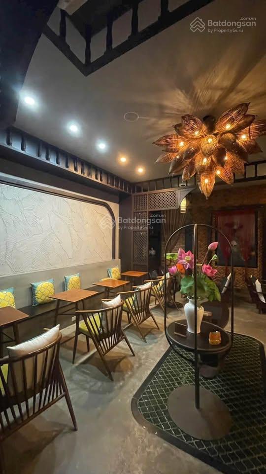 Cho thuê mặt bằng 800m tuệ tĩnh, phố tây nha trang ngang 23m mở nhà hàng, beer club, showroom