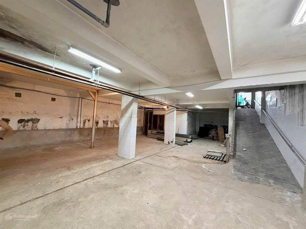 Cho thuê nhà mặt tiền lê hồng phong nha trang sàn 1000m² giá 65tr/tháng hợp kinh doanh showroom