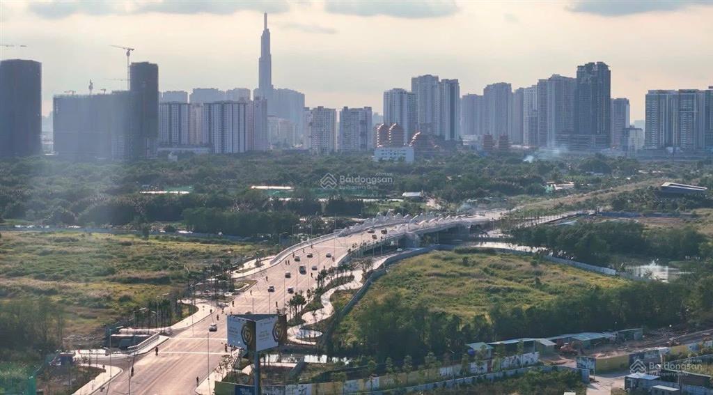 Bán căn góc nhỏ gia hoà giá 4,1 tỷ tầng thấp view công viên