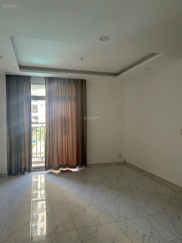 Bán căn góc nhỏ gia hoà giá 4,1 tỷ tầng thấp view công viên