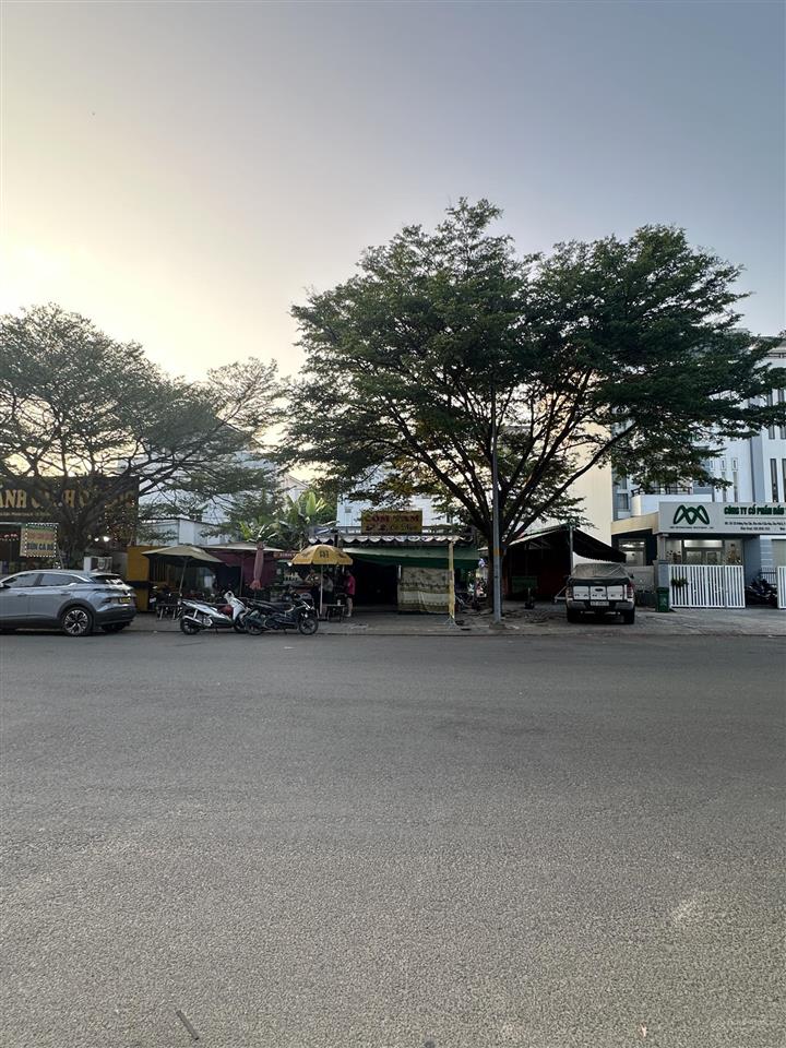 Bán lô đất rẻ nhất đường 30m khu khang điền còn sót lại 17,9ty  156m