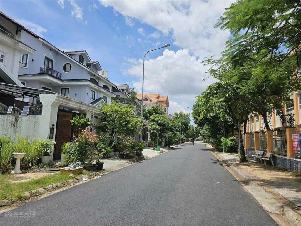 Đất sổ hồng riêng, vay bank được hơn 10 tỷ, kdc khang điền, phước long b, quận 9