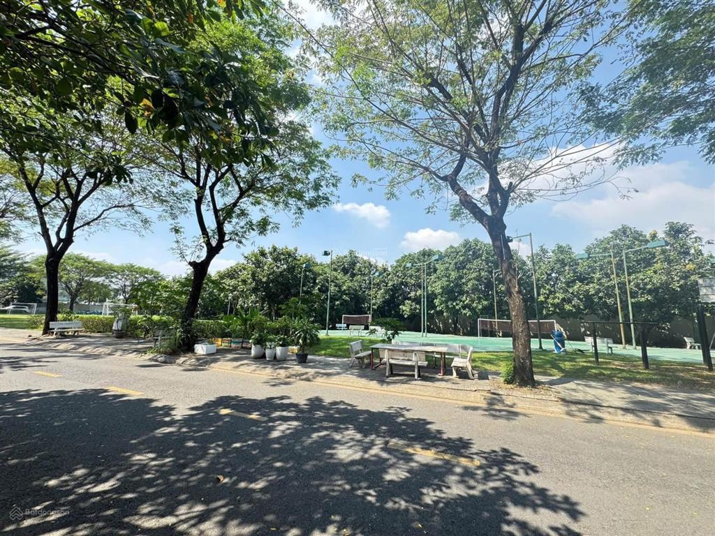Bán nhà phố cao cấp riovista  đối diện công viên phước long b, quận 9