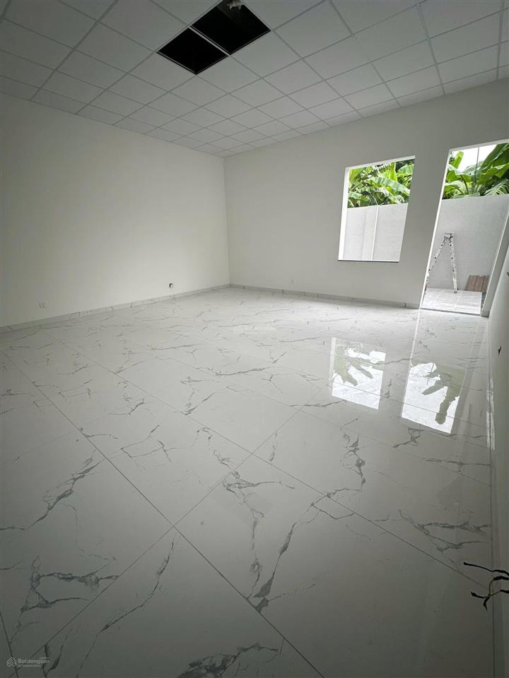 Văn phòng 40m2 5tr/tháng đường 30m rẻ hơn cho thuê căn hộ