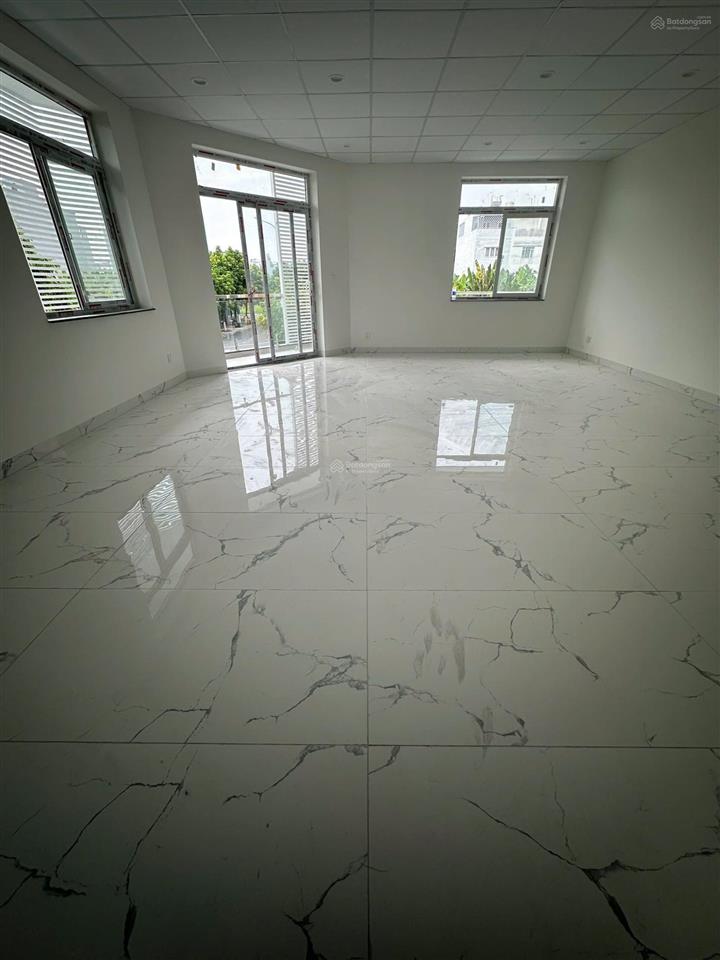 Văn phòng 40m2 5tr/tháng đường 30m rẻ hơn cho thuê căn hộ