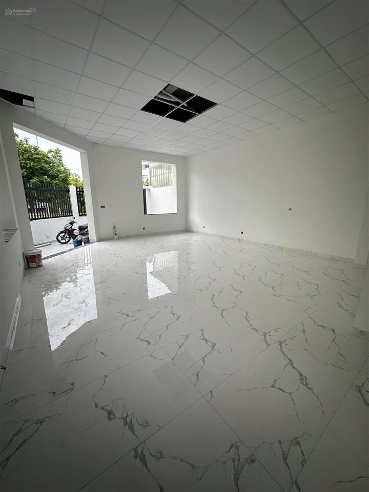 Văn phòng 40m2 5tr/tháng đường 30m rẻ hơn cho thuê căn hộ