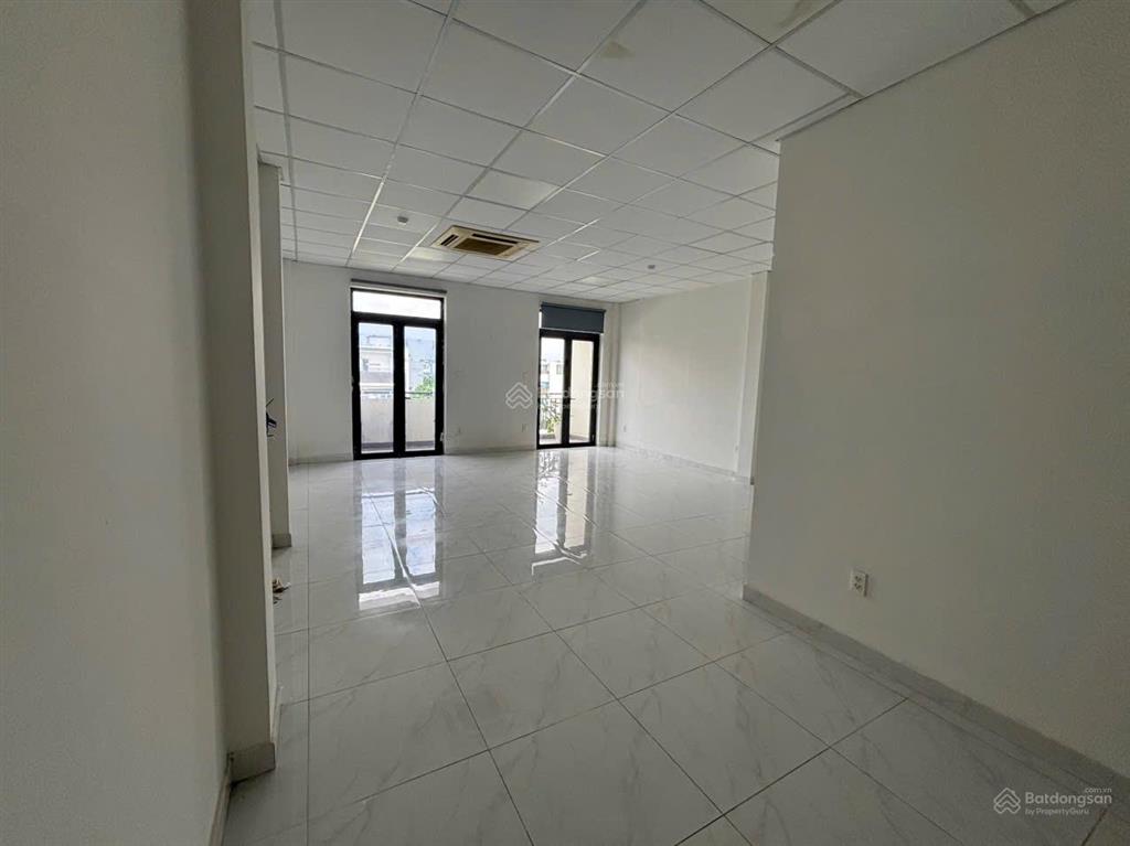 Chủ bán gấp giảm sốc 3 tỷ! nhà phố mặt tiền đường 30m huy cận nối dài