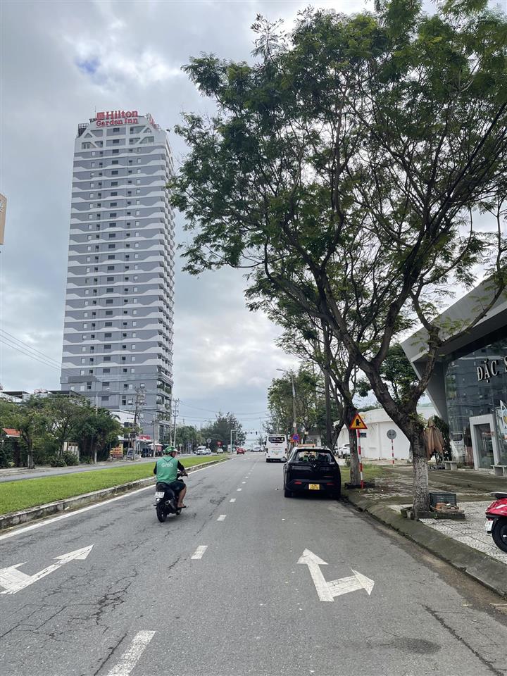 Cần bán cặp đất đường vương thừa vũ. đối diện căn hộ sun costa residence đà nẵng