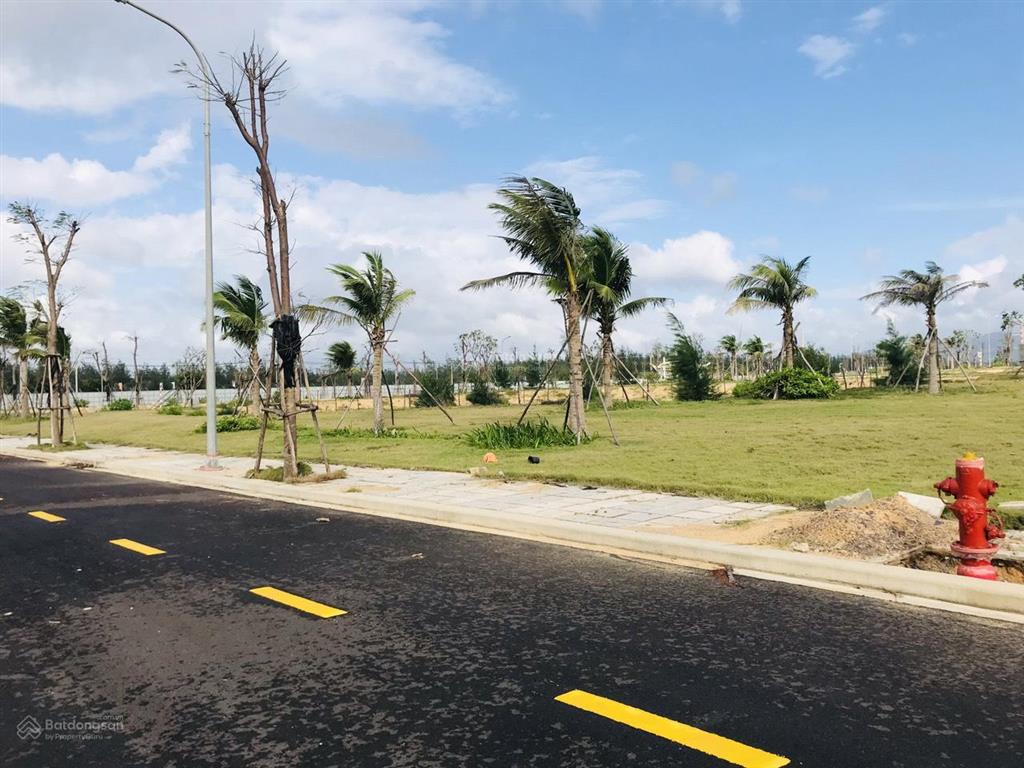 Cần bán đất biển nhơn hội  quy nhơn. giá 1,3 tỷ. đã có sổ đỏ