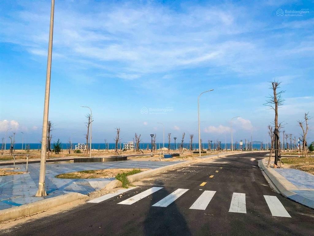 Cần bán đất biển nhơn hội  quy nhơn. giá 1,3 tỷ. đã có sổ đỏ