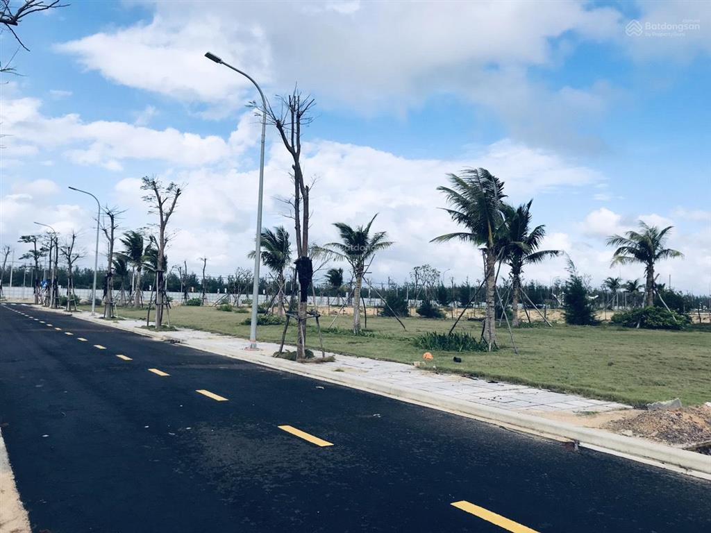 Cần bán đất biển nhơn hội  quy nhơn. giá 1,3 tỷ. đã có sổ đỏ