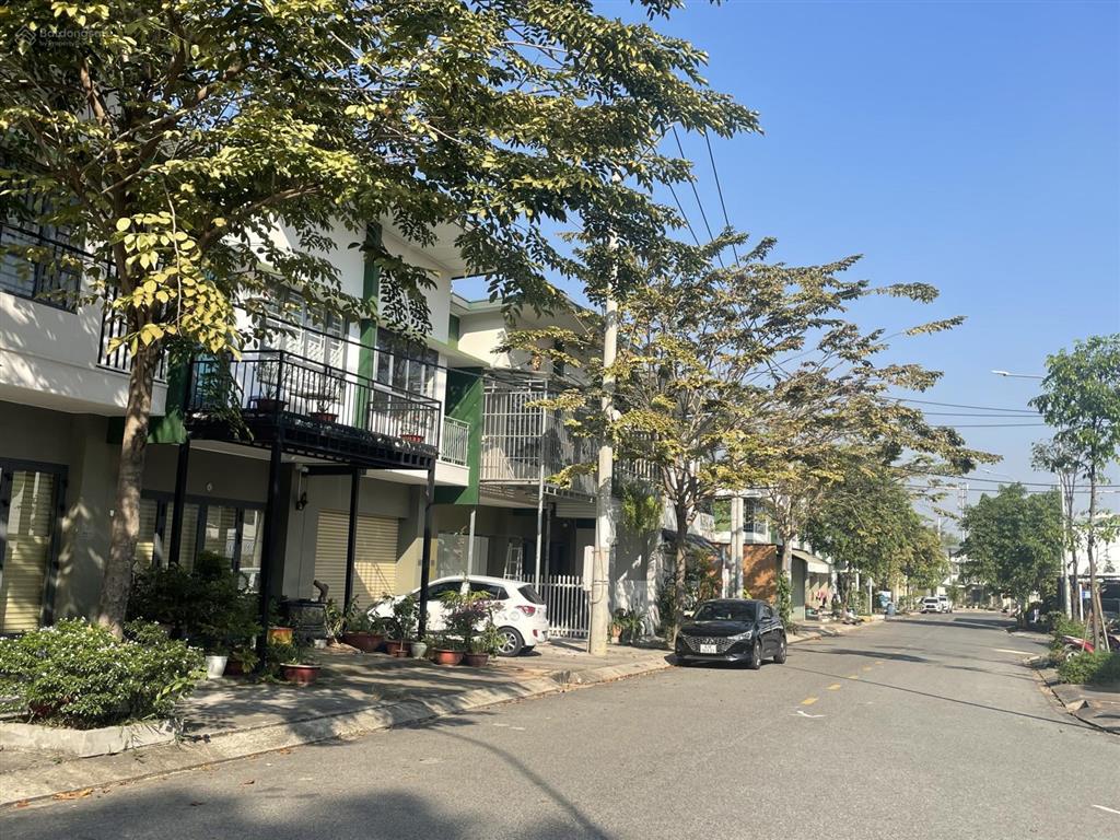 Chỉ cần 300 triệu sở hữu căn nhà 2 tầng tại tp hcm. sổ hồng sẵn, mua nhà tặng đất. thuê từ 57 tr