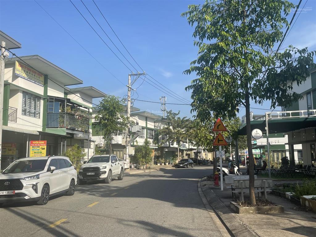 Lời ngay khi mua, shophouse 2 tầng rẻ nhất oasis city, giá 1 tỷ 7 , dân cư đông đúc.