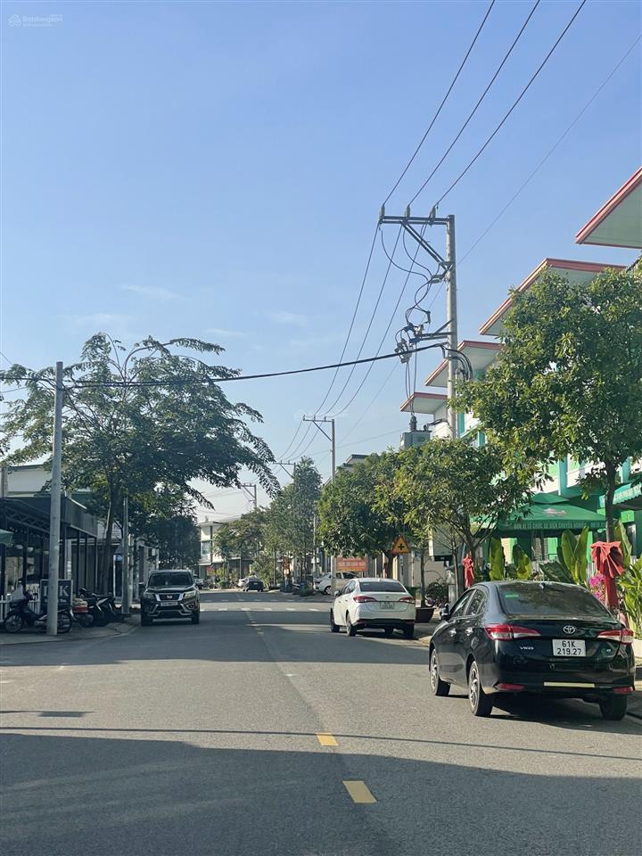 Lời ngay khi mua, shophouse 2 tầng rẻ nhất oasis city, giá 1 tỷ 7 , dân cư đông đúc.