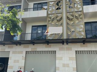 Shophouse n22 rẻ nhất sun casa central, giá 3,7 tỷ, cho thuê 1517 tr/tháng. tính hiếm cao.