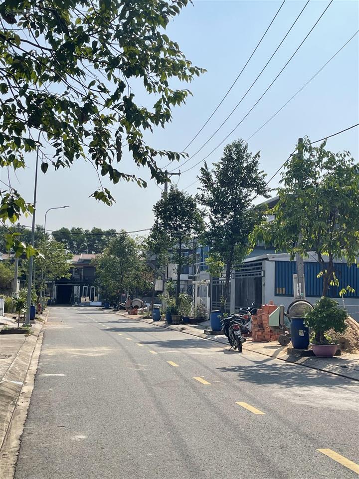 Nhà giá cạnh tranh hồ chí minh, ngay đại học việt đức, giá 1 tỷ 6, cho thuê 68 tr/tháng.