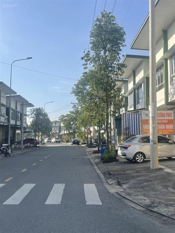 Nhà giá cạnh tranh hồ chí minh, ngay đại học việt đức, giá 1 tỷ 6, cho thuê 68 tr/tháng.