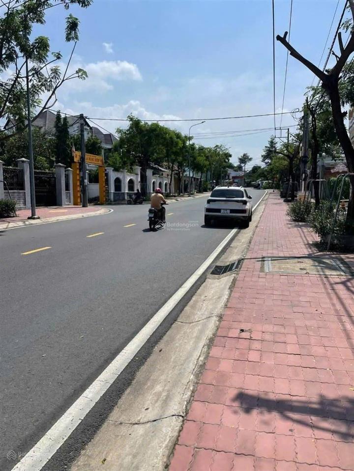 Bán đất mặt tiền bùi ngọc thu, thủ dầu một 723m2, gần chợ bưng cầu, giá 9,99 tỷ