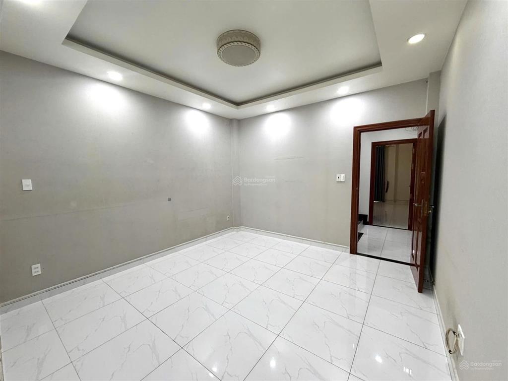 Nhà 3 tầng kdc phúc đạt, thủ dầu một  4 phòng ngủ, giá 4,29 tỷ