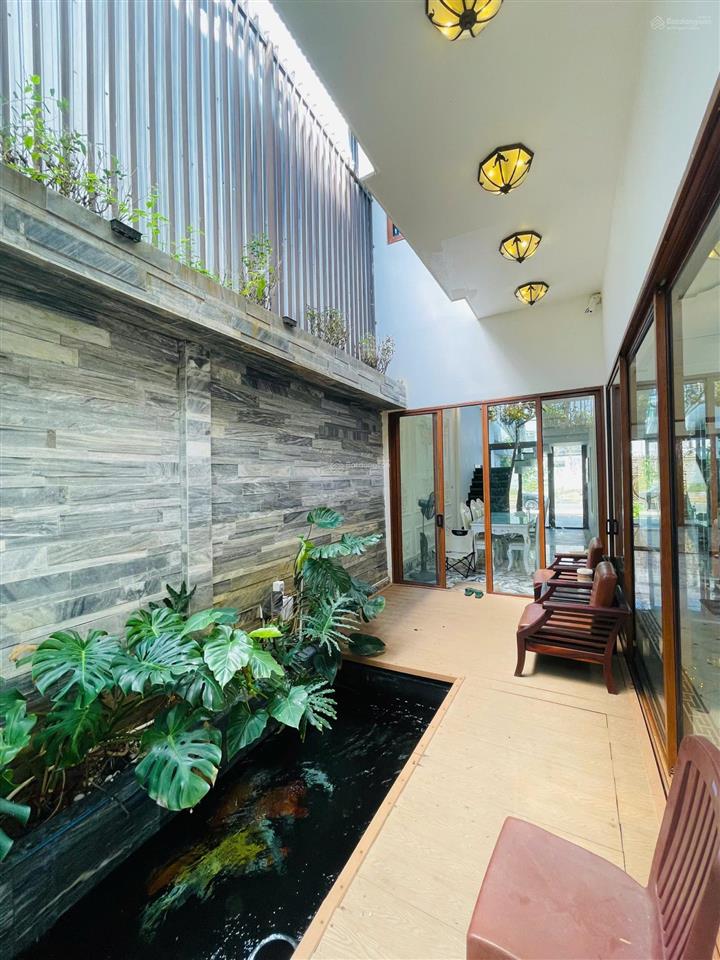 Bán ngôi nhà tuyệt đẹp "tân cổ điển" rộng 150m2(7.5x20), 4pn tại liên chiểu, đà nẵng