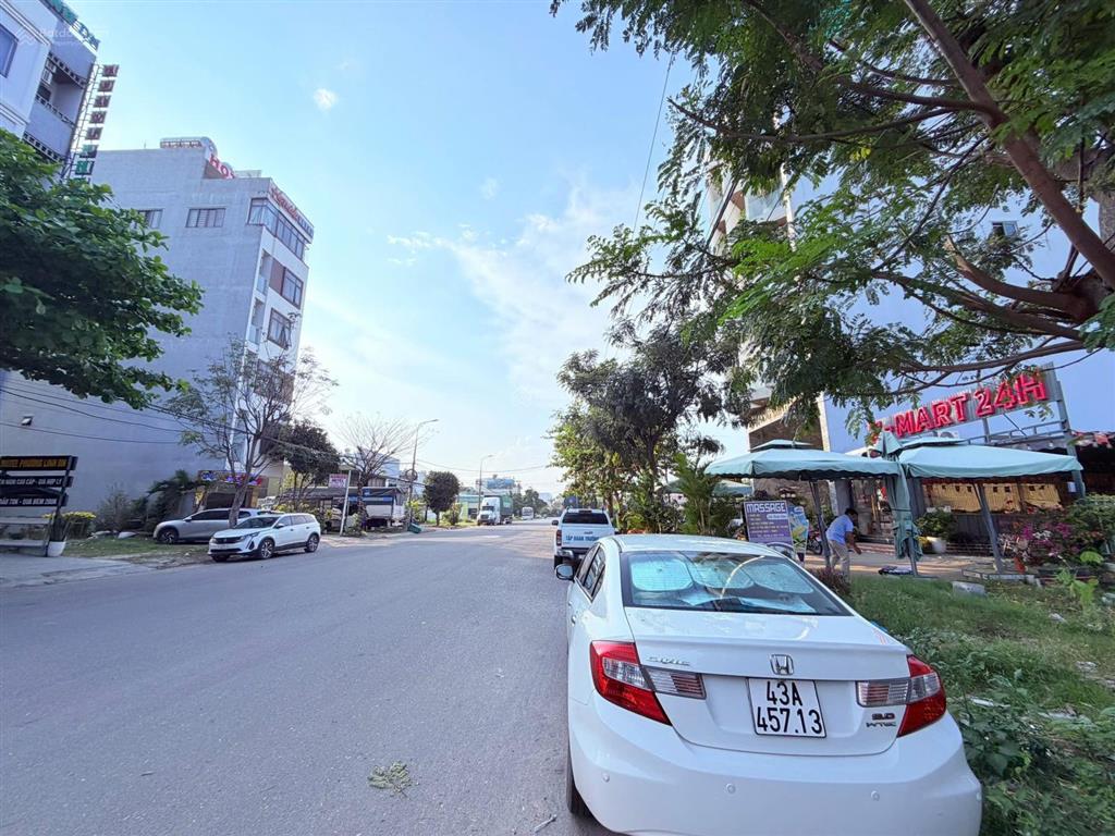 Bán đất xây khách sạn, tòa căn hộ, đường 15m bàu mạc 23, gần biển nguyễn tất thành